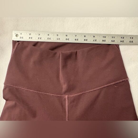Lululemon Women’s Purple Leggings Size 6 - Picture 2 of 8
